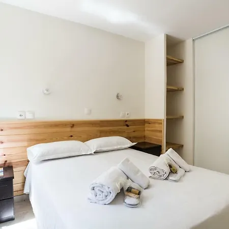 Lejlighed 2 Bdrm Flat With 260m2 Garden-congress/beaches By Weekome *
