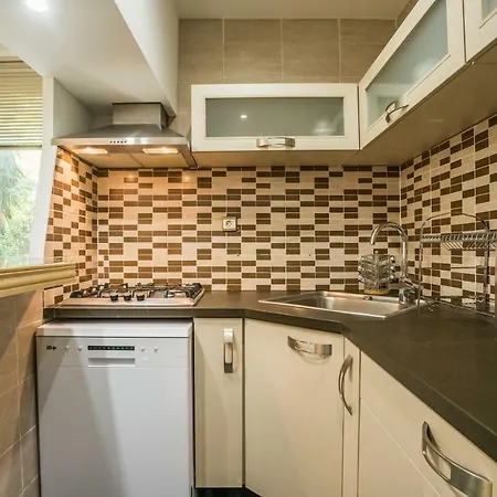2 Bdrm Flat With 260m2 Garden-congress/beaches By Weekome Lejlighed Cannes